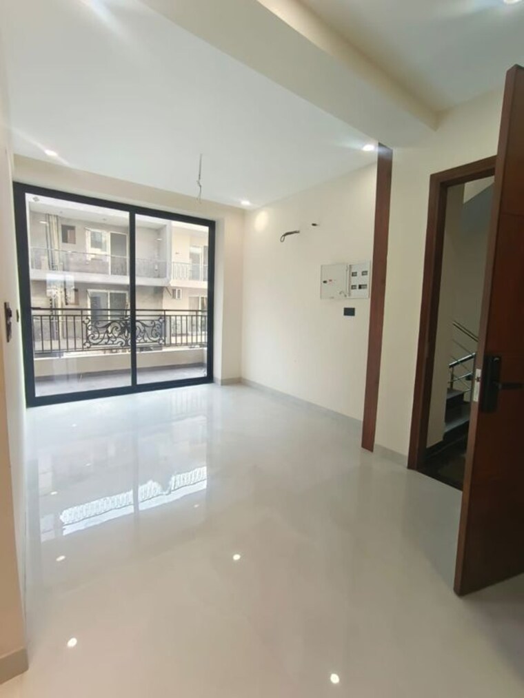 Room, shri-northview-avenue 3 Bedroom 1825 Sq.Ft. Builder Floor In Dyalpur Zirakpur 9969583