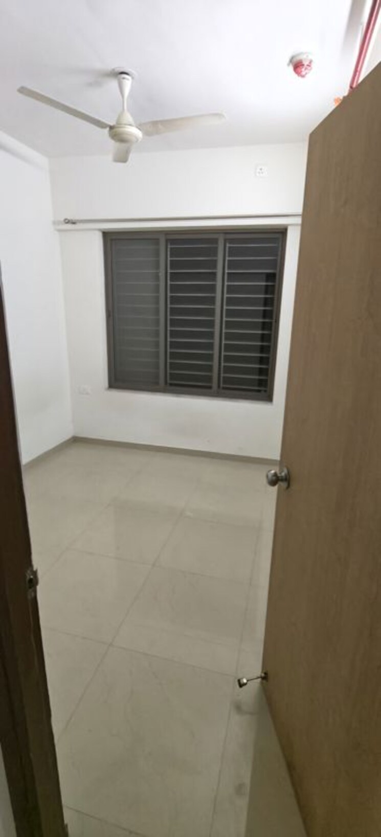 Room, lodha-vista 1 Bedroom 450 Sq.Ft. Apartment In Lower Parel Mumbai 9969586