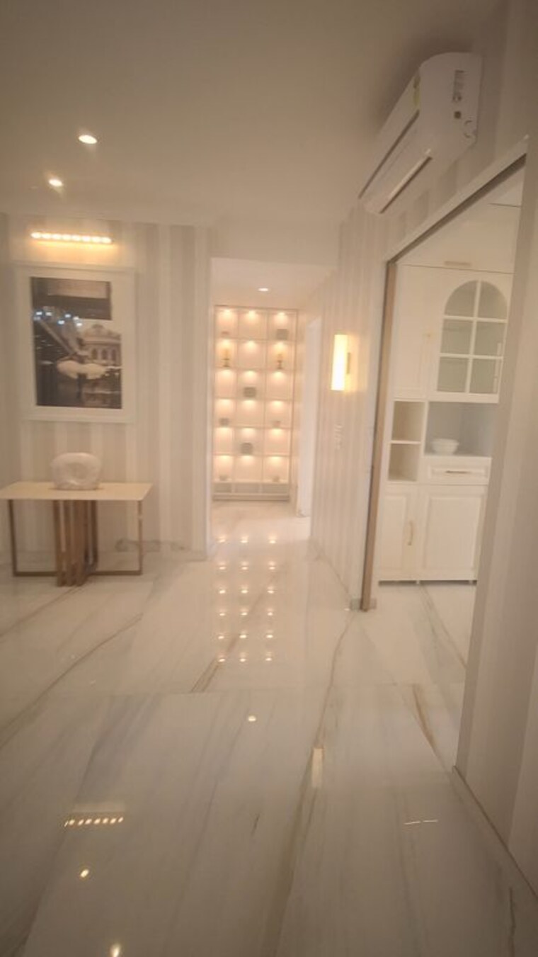 Room, dlh-signature 3 Bedroom 2500 Sq.Ft. Apartment In Bandra West Mumbai 9969593