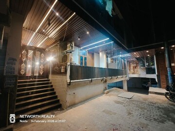 Furnished Amenities in 3 BHK Builder Floor at Sector 73 – for Sale