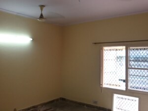 Room in 2 BHK Apartment at Shipra Suncity, Vaibhav Khand – for Rent