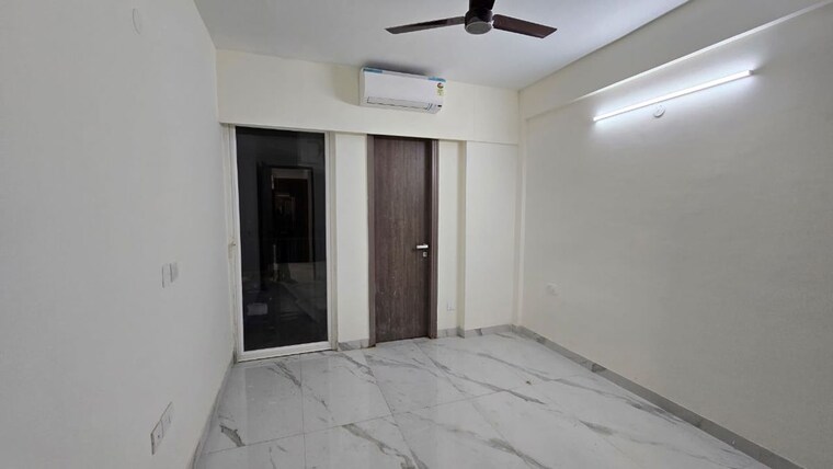 Room, ramprastha-primera 3 Bedroom 1720 Sq.Ft. Apartment In Sector 37d Gurgaon 9969601