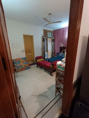Bedroom in 2 BHK Builder Floor at Green Park – for Rent