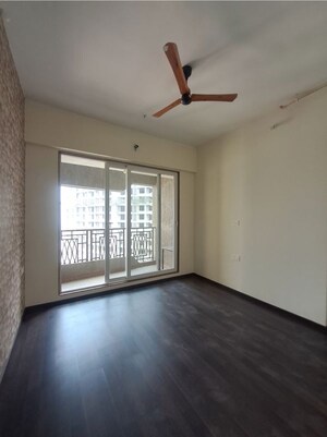 Room in 3 BHK Apartment at Paradise Sai World Empire, Kharghar – for Rent