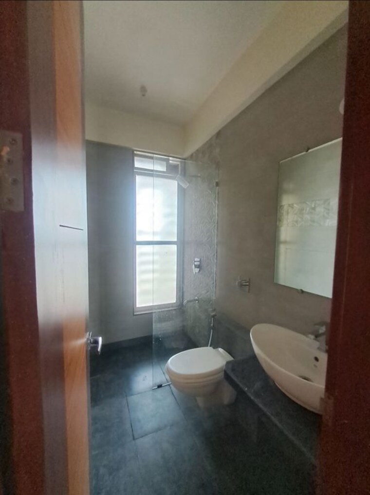 Bathroom, paradise-sai-world-empire 3 Bedroom 1178 Sq.Ft. Apartment In Kharghar Navi Mumbai 9855169