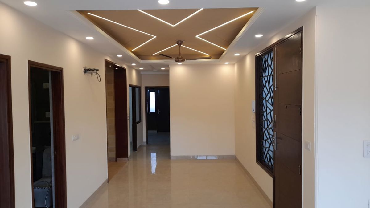4 BHK + Servant Room Builder Floor For Rent in Safdarjung Enclave