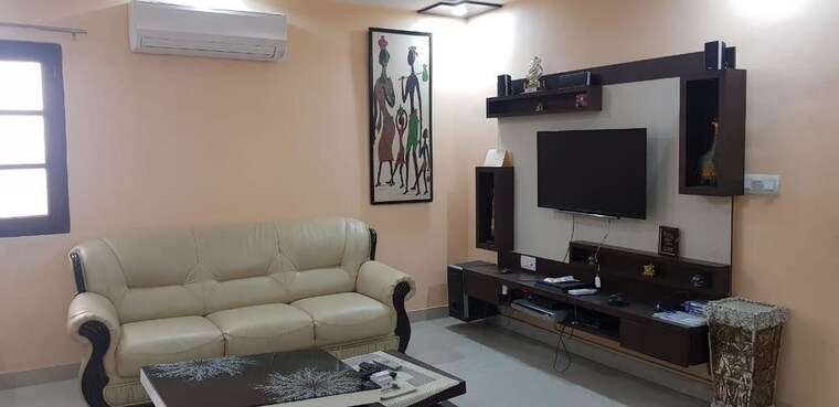 Living Room, saraswati-apartments 3 Bedroom 1550 Sq.Ft. Apartment In Gomti Nagar Lucknow 9969624