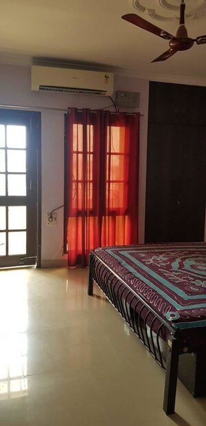 Bedroom in 3 BHK Apartment at Saraswati Apartments, Gomti Nagar – for Rent