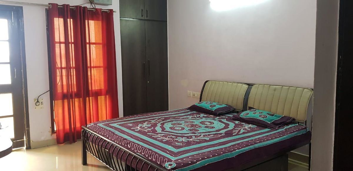 3 BHK Apartment For Rent in Saraswati Apartments