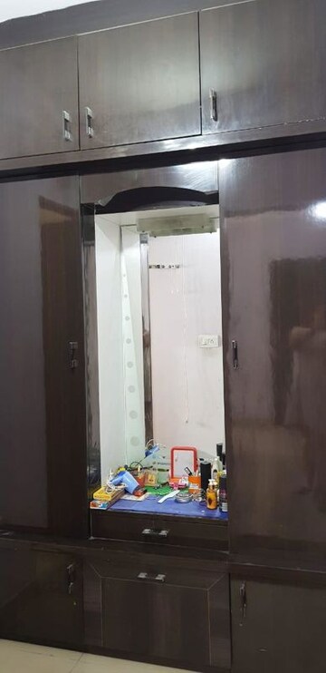 Furnished Amenities in 3 BHK Apartment at Saraswati Apartments, Gomti Nagar – for Rent