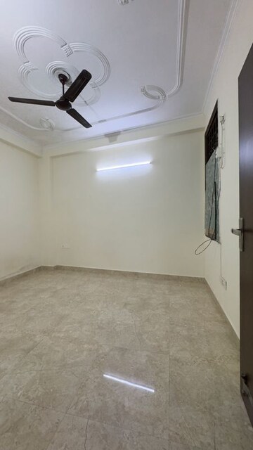 Room in 1 BHK Builder Floor at Chattarpur – for Rent