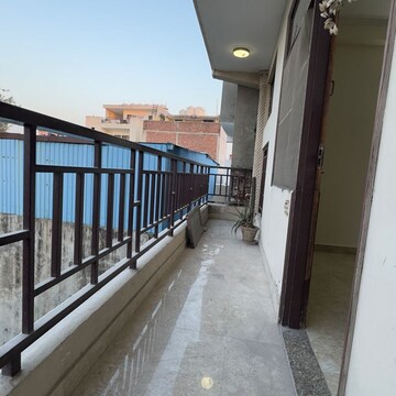 Balcony in 1 BHK Builder Floor at Chattarpur – for Rent