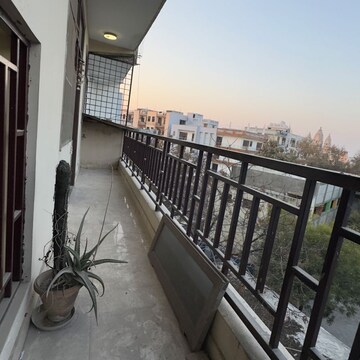 Balcony in 1 BHK Builder Floor at Chattarpur – for Rent
