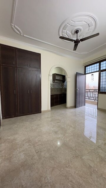Room in 1 BHK Builder Floor at Chattarpur – for Rent