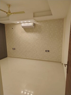 Bathroom in 2 BHK Builder Floor at Sector 55 – for Rent