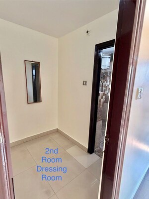 Furnished Amenities in 3.5 BHK Apartment at Jugals Emerald Court, Hazratganj – for Rent