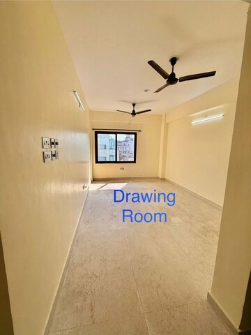 Furnished Amenities in 3.5 BHK Apartment at Jugals Emerald Court, Hazratganj – for Rent