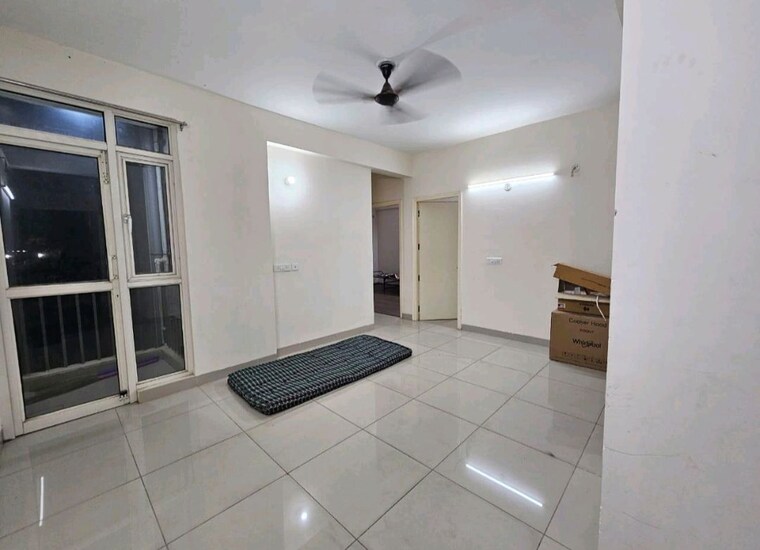 Master Bedroom, wave-executive-floors 3 Bedroom 800 Sq.Ft. Apartment In Wave City Ghaziabad 9969654