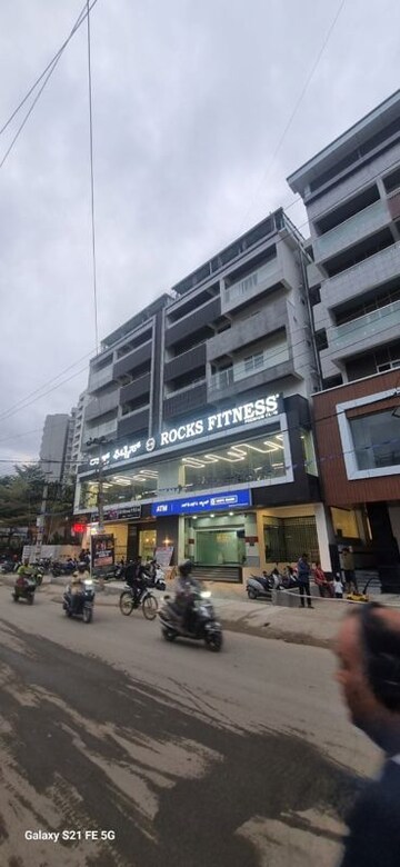  Showroom – Exterior View View at Richards Town - for Rent