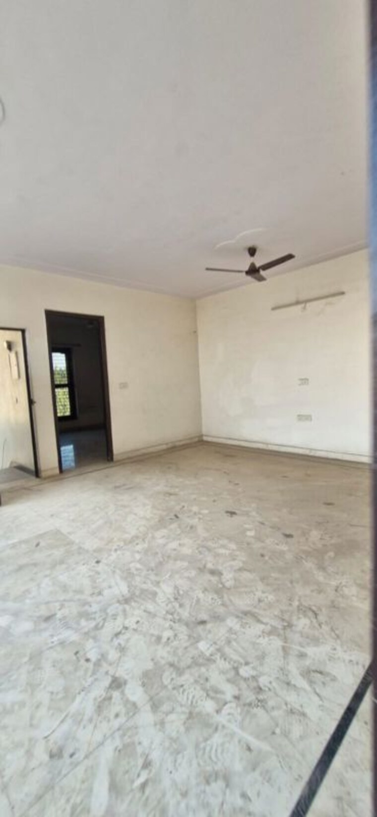 Room, sector 7 2.5 Bedroom 350 Sq.Ft. Independent House In Sector 7 Faridabad 9969670