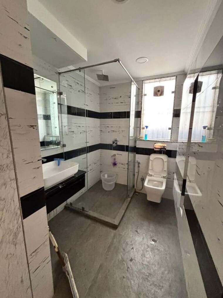 Attached Bathroom, sector 57 3 Bedroom 1800 Sq.Ft. Independent House In Sector 57 Gurgaon 9969711