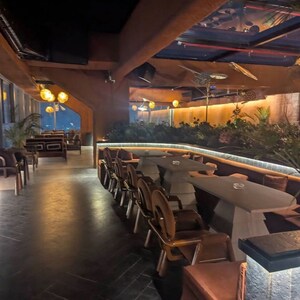 Gym in  Showroom at Andheri West – for Sale