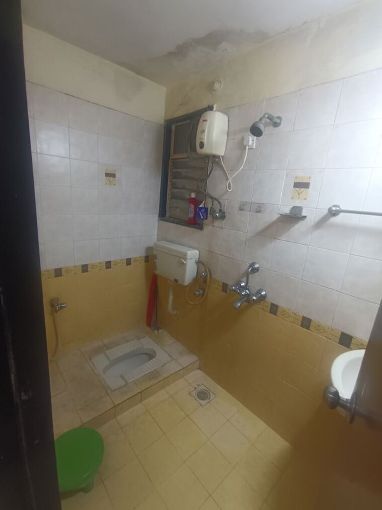 Bathroom, bhoomi-park-ii 1 Bedroom 650 Sq.Ft. Apartment In Malad West Mumbai 9969717