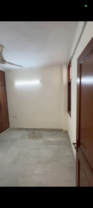 Room in 3 BHK Builder Floor at Malviya Nagar – for Rent
