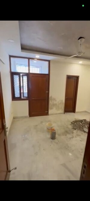 Room in 3 BHK Builder Floor at Malviya Nagar – for Rent