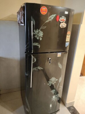 Furnished Amenities in 4 BHK Builder Floor at Sector 21c – for Sale