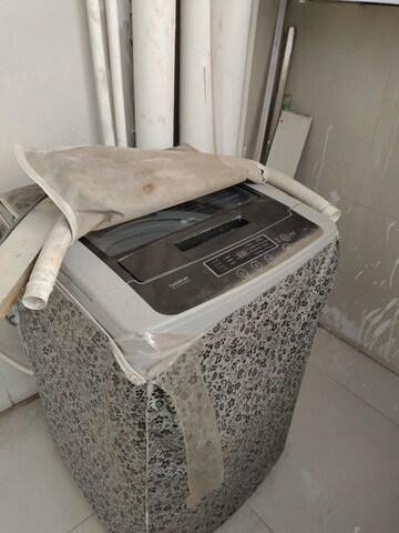 Furnished Amenities in 4 BHK Builder Floor at Sector 21c – for Sale