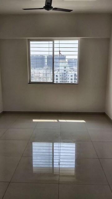 Room in 2 BHK Apartment at Utsav 51 Balewadi Residences, Balewadi – for Rent