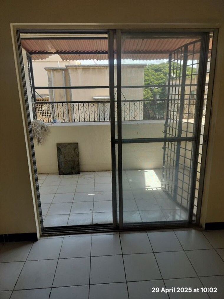 Room, raheja-vistas-phase-3 1 Bedroom 555 Sq.Ft. Apartment In Mohammadwadi Pune 9969734