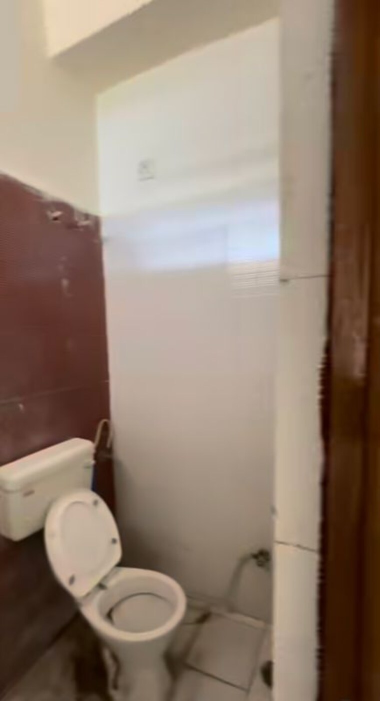 Attached Bathroom, kanadia road 2 Bedroom 900 Sq.Ft. Apartment In Kanadia Road Indore 9969735