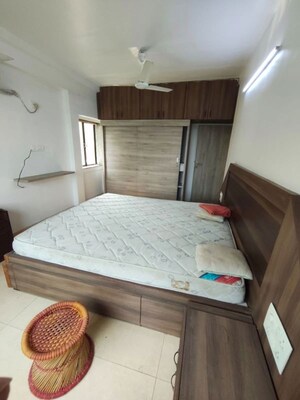 Bedroom in 2 BHK Apartment at Bandra West – for Rent