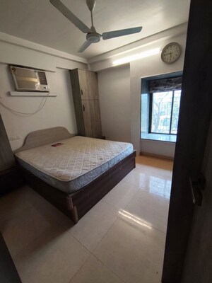 Bedroom in 2 BHK Apartment at Bandra West – for Rent