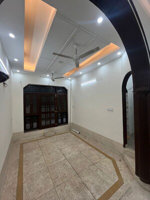 Building Lobby in 2 BHK Builder Floor at Sector 23 – for Rent