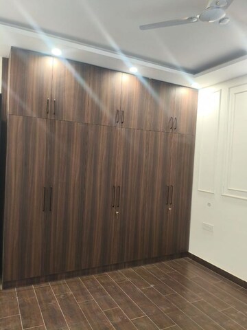 Building Lobby in 3 BHK Builder Floor at Palam Vihar – for Rent