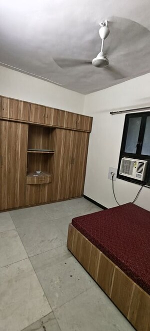 Furnished Amenities in 1 BHK Apartment at Pankaj Mansion, Worli – for Rent