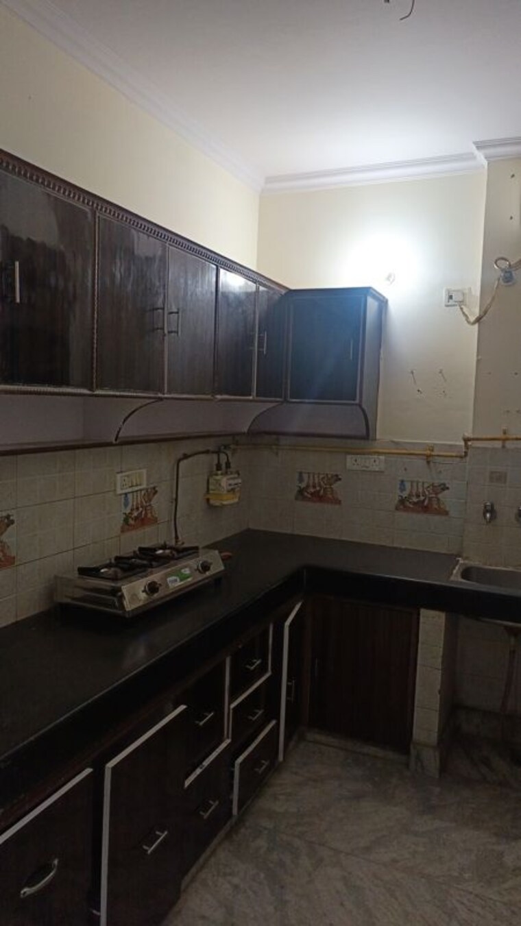 Kitchen, patel nagar 2 Bedroom 1000 Sq.Ft. Builder Floor In Patel Nagar Delhi 9969805