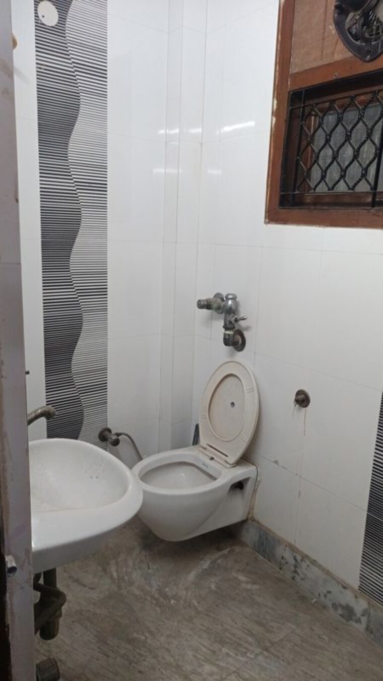 Master Bedroom, patel nagar 2 Bedroom 1000 Sq.Ft. Builder Floor In Patel Nagar Delhi 9969805
