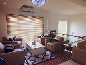 Living Room in 4 BHK Penthouse at Marine Drive – for Sale