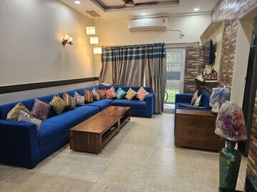 Living Room in 4 BHK Apartment at Eta Ii Greater Noida – for Sale