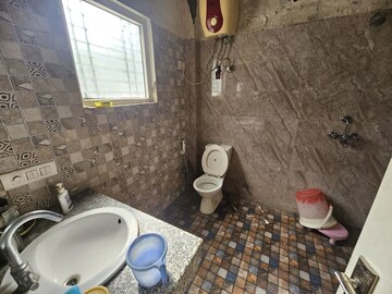 Bathroom in 4 BHK Apartment at Eta Ii Greater Noida – for Sale