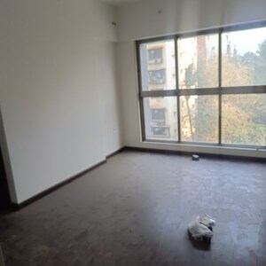 Room in 4 BHK Apartment at Raj Infinia, Malad West – for Rent