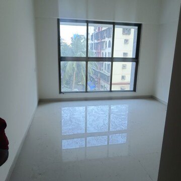 Room in 4 BHK Apartment at Raj Infinia, Malad West – for Rent