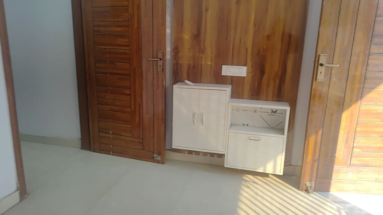 undefined, bhagwati garden 3 Bedroom 88 Sq.Yd. Builder Floor In Bhagwati Garden Delhi 9969822