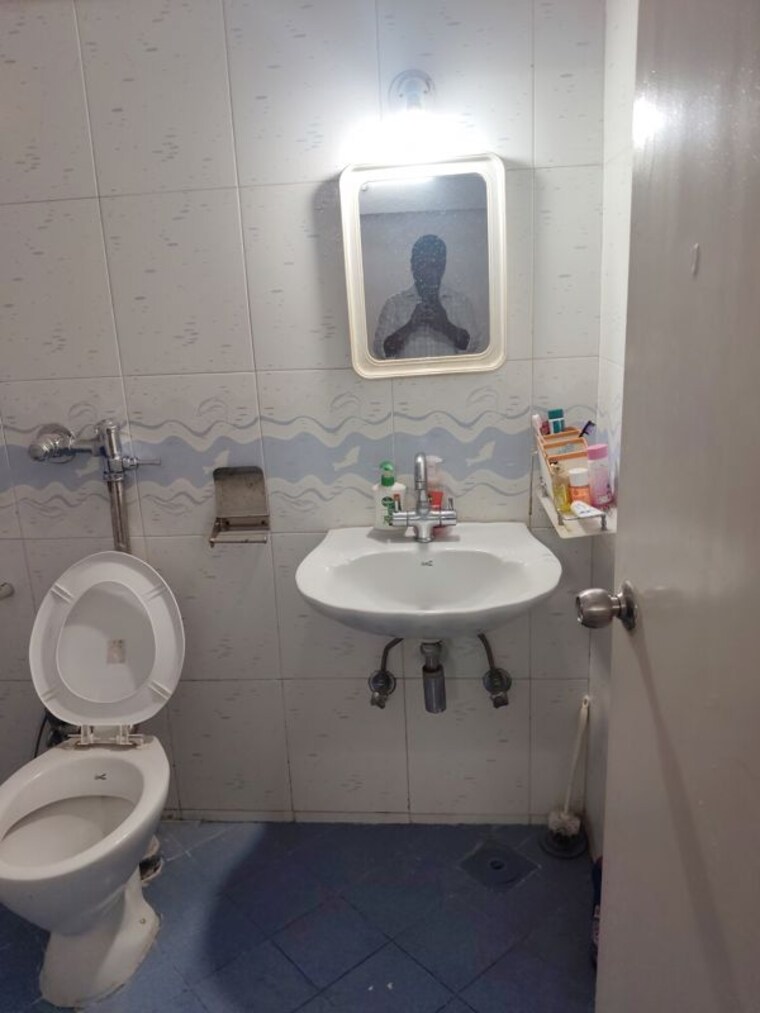 Bathroom, gagan-utopia 2 Bedroom 967 Sq.Ft. Apartment In Keshav Nagar Pune 9969826