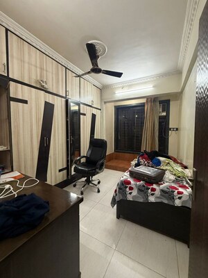 Bedroom in 3.5 BHK Apartment at Nageshwar Dham Chs, Seawoods – for Rent