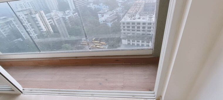 Room, embassy-one-thane 2 Bedroom 802 Sq.Ft. Apartment In Panch Pakhadi Thane 9969842